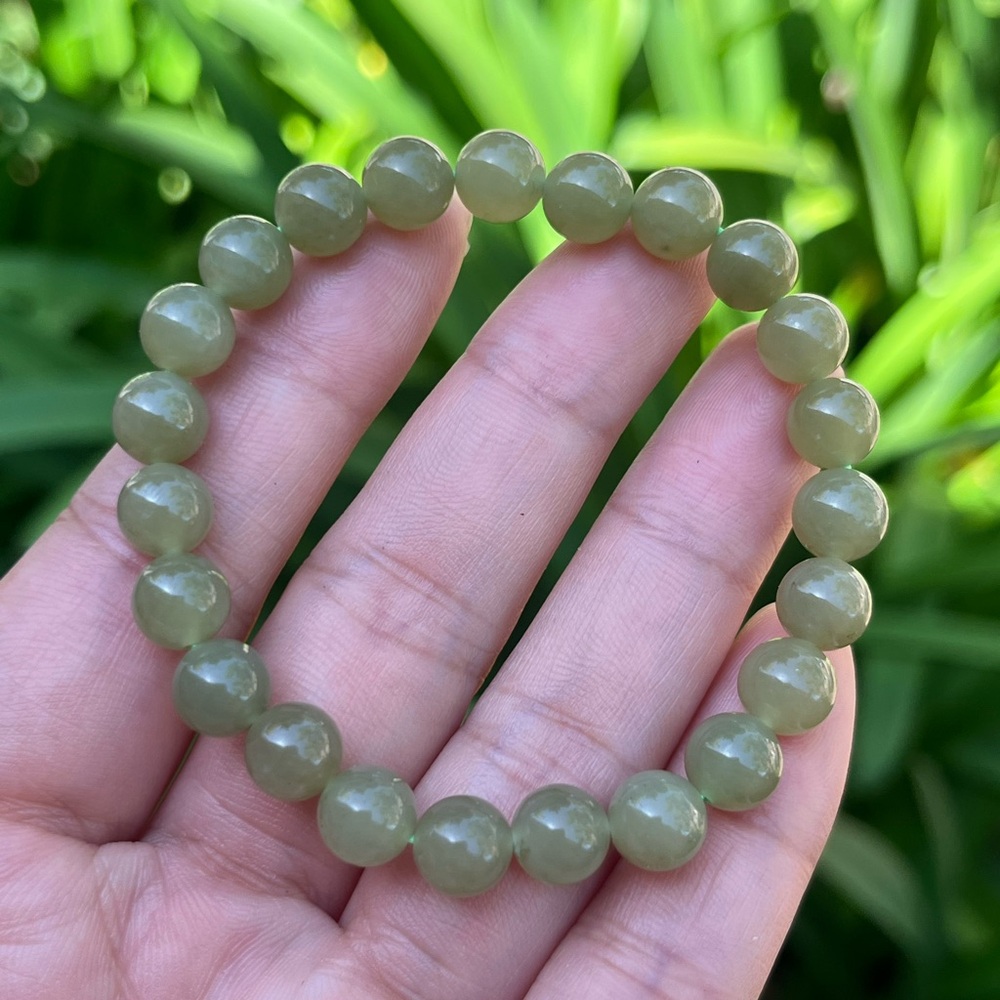 8mm stretchable natural green jade bracelet‎ 2122